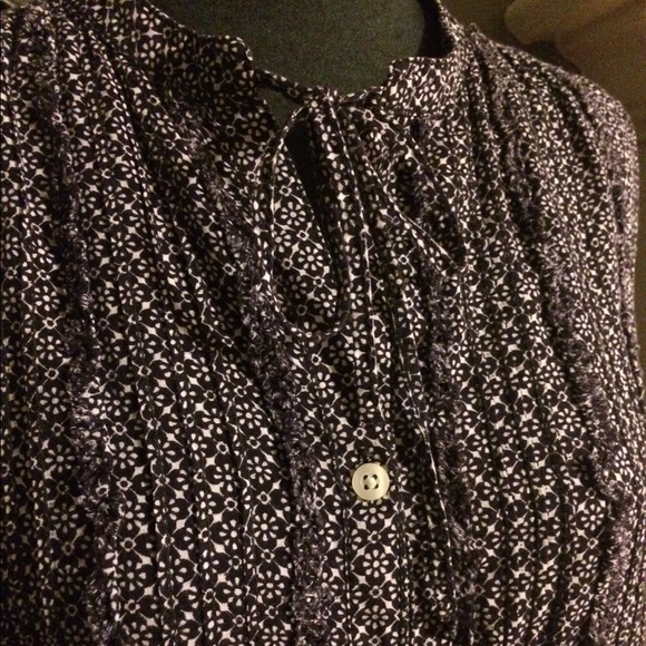 Banana Republic Top - Picture 4 of 7